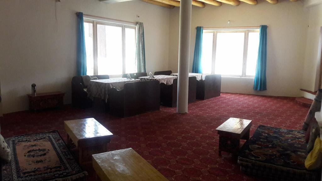 Hotel Mandalchan Λεχ Εξωτερικό φωτογραφία
